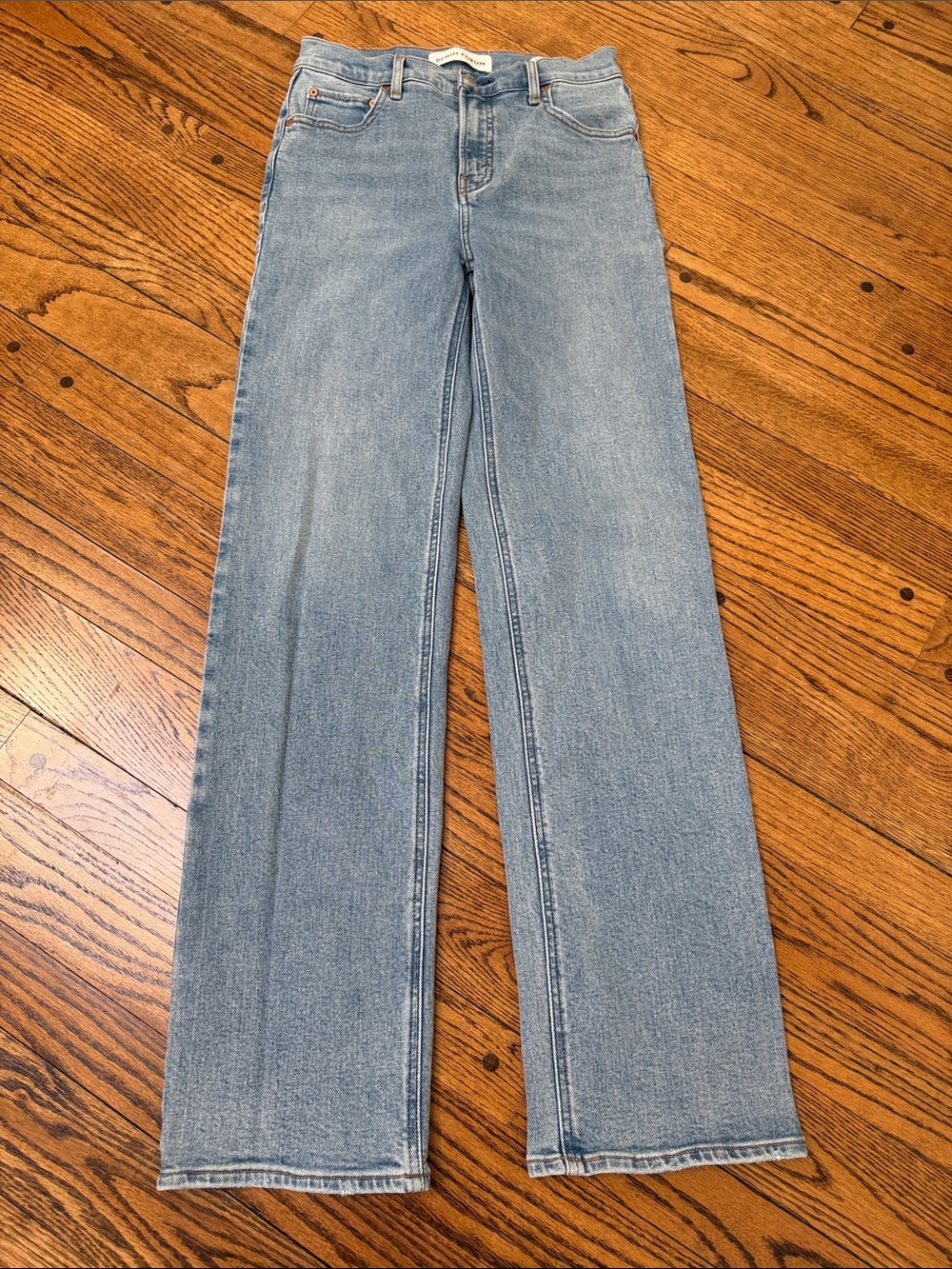 Denim Forum Aritzia sz 26 The 90s Snatched Mid Rise Straight faded blue jeans